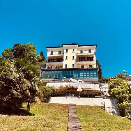 Apartament Belvedere One Brezzo